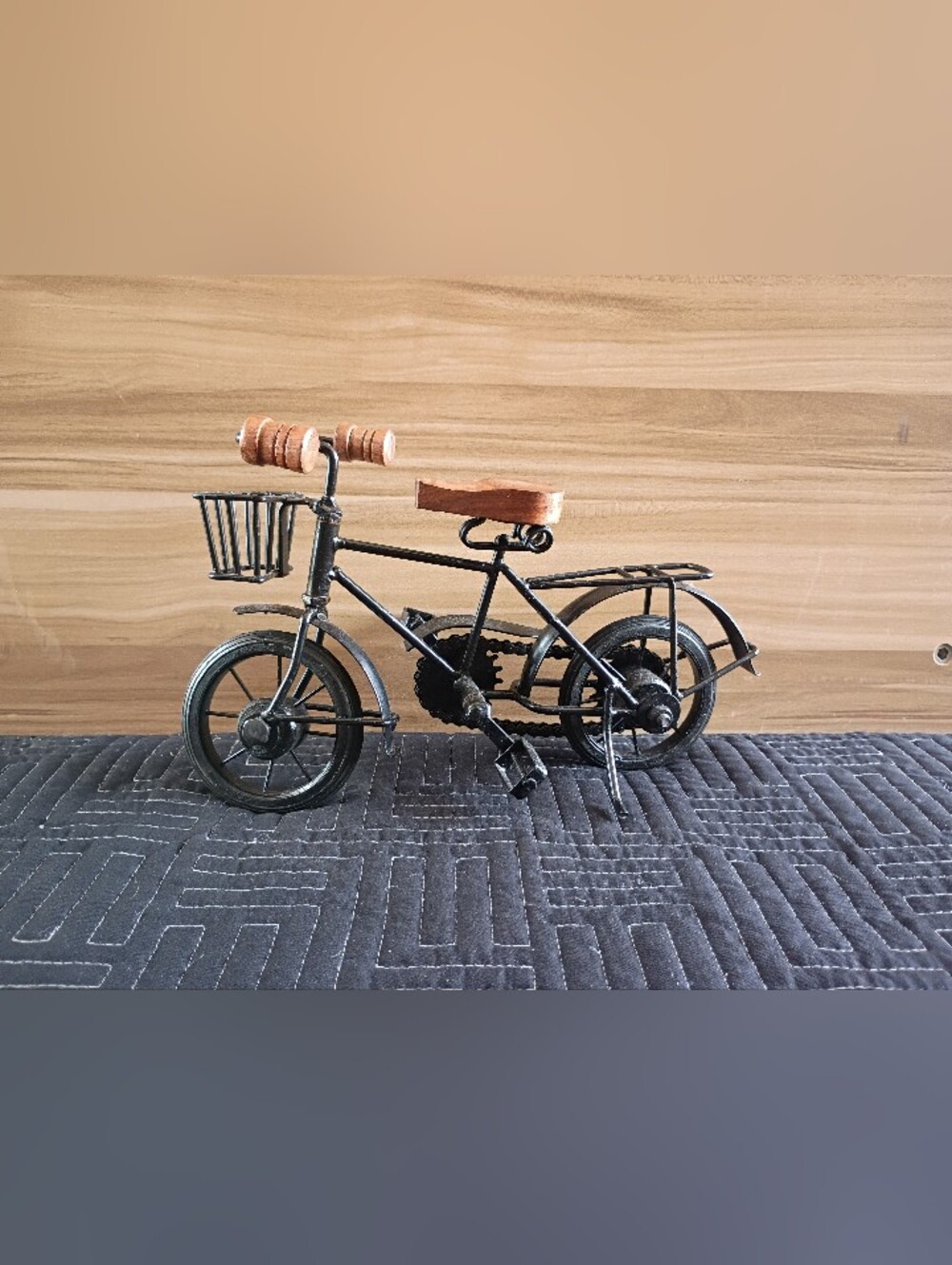 Handcrafted vintage metal bicycle figurine